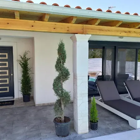 וילה 6 Bed - Sleeps 15 - Pets - Pool - Jacuzzi