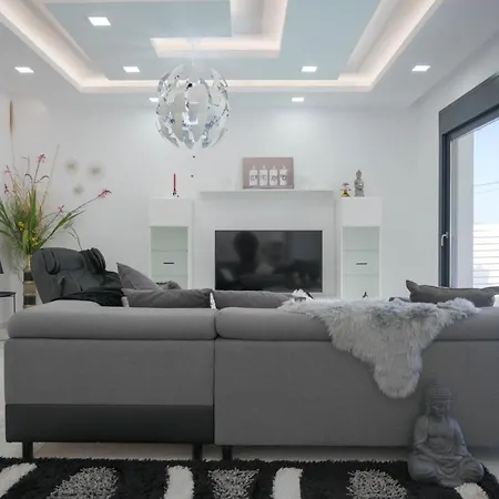 Diamond Luxury Corfu 6 Bedroom Luxury Villa