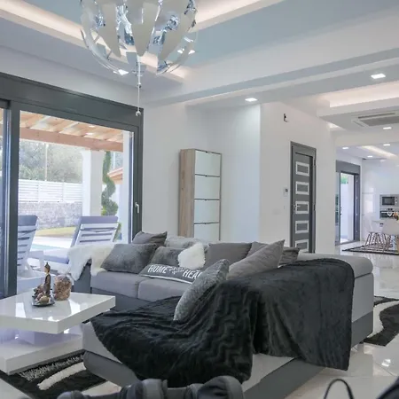 Diamond Luxury Corfu 6 Bedroom Luxury * Mesongí